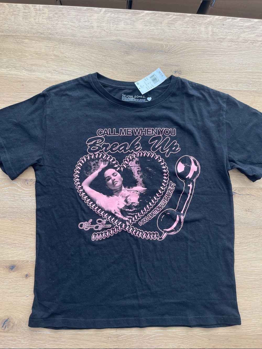 Selena‎ Gomez Black Tee with Pink Graphic Heart Phone Design